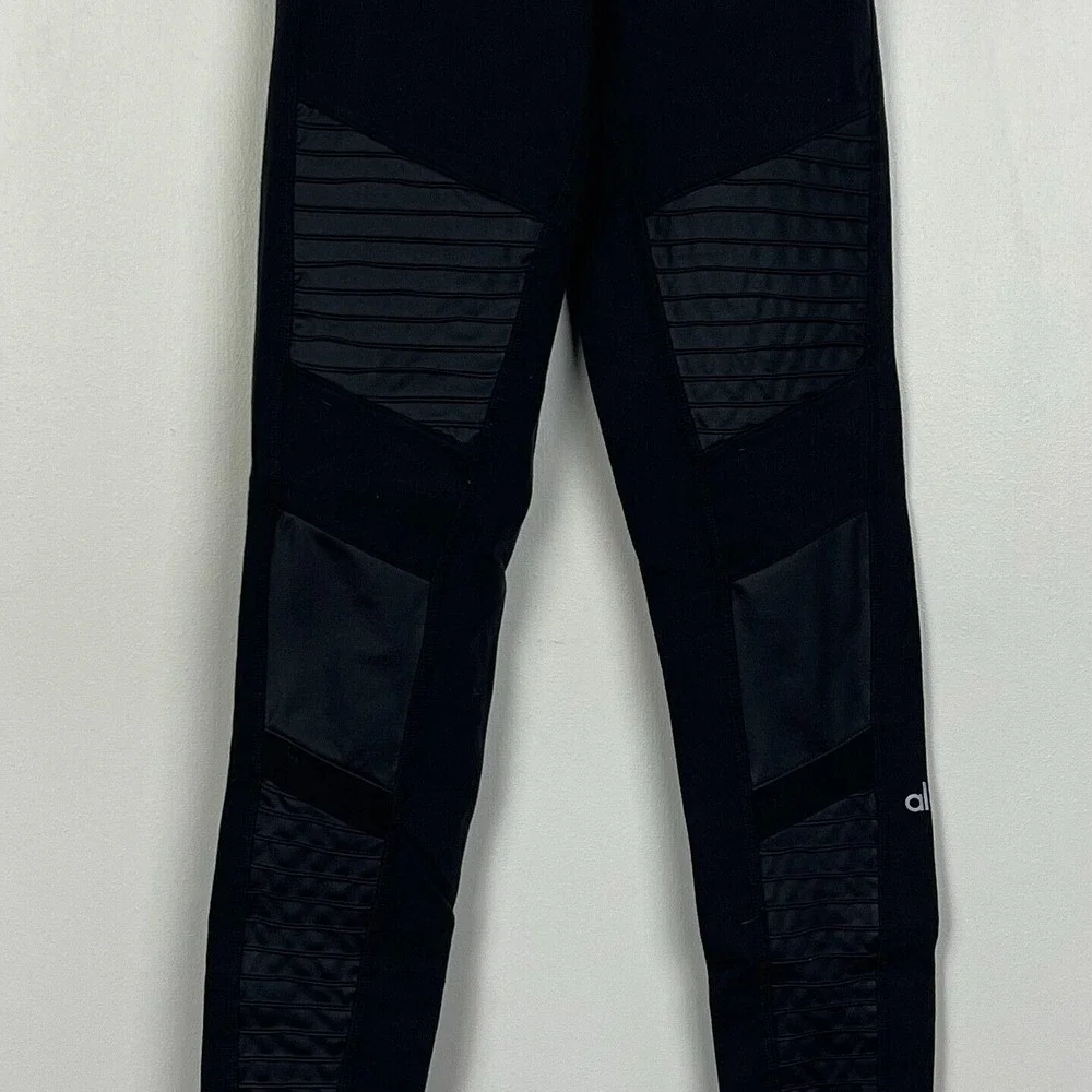 Alo Yoga Womens XS Moto Leggings Black High Rise Quilted Activewear